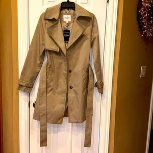 GUESS TRENCH COAT ❤️❤️❤️